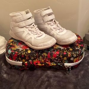 NFiniti beast mid top cheer shoes